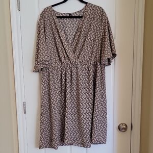 SHEIN Black and Tan Midi Dress With Flutter Sleeves